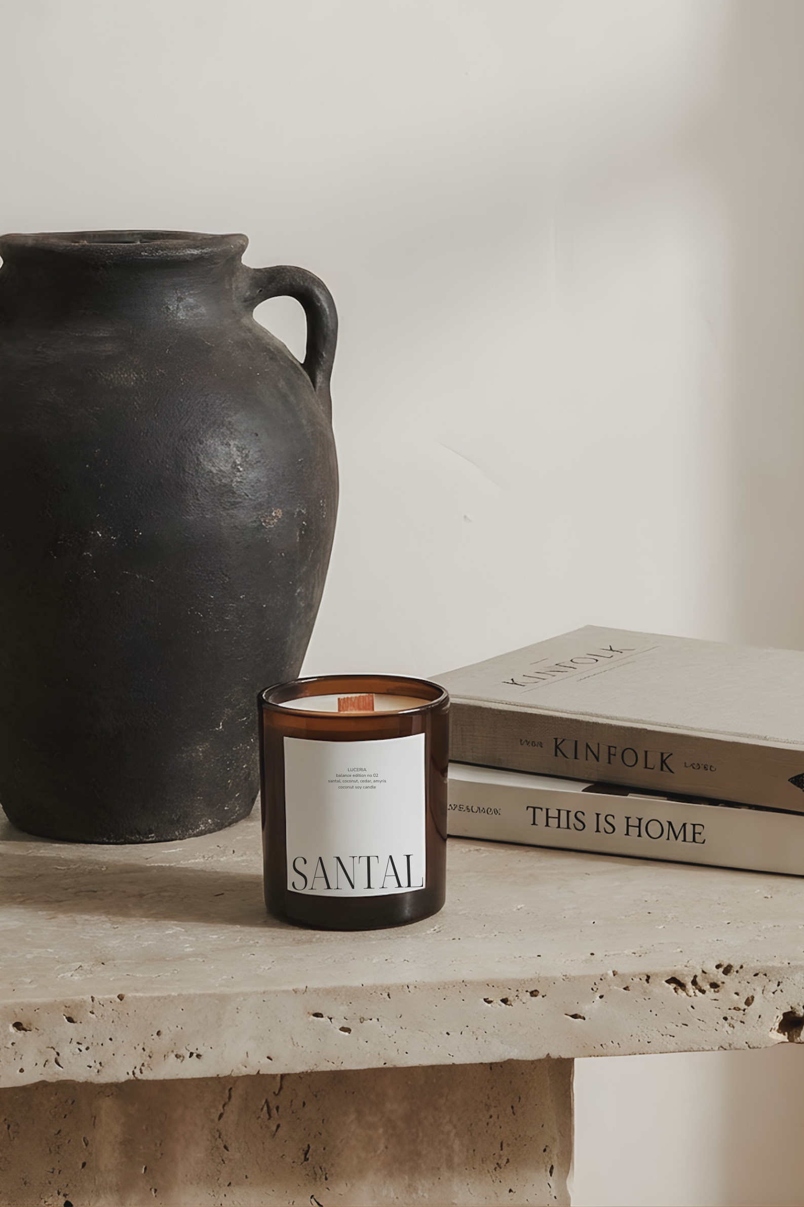 No. 02 Santal Candle